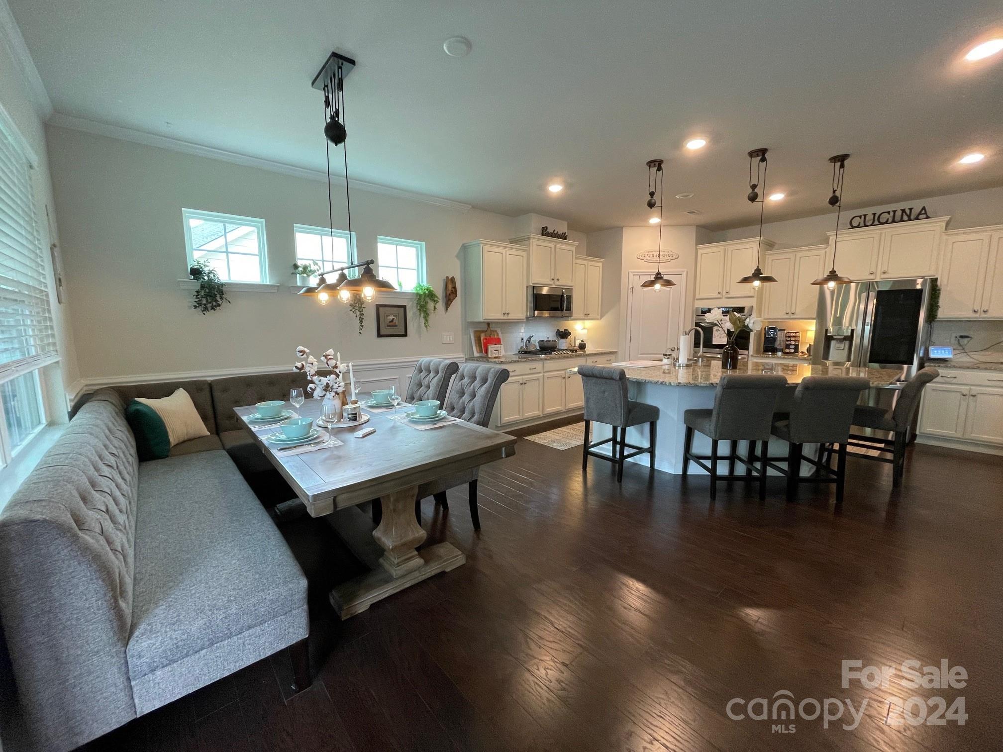 Tree Tops - Residential