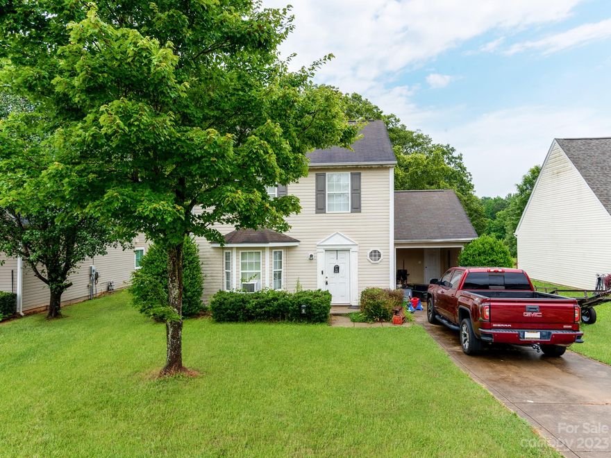 Beautiful 3BR/2.5BA home with 1 car garage, patio, fireplace & much more. Don't miss the opportunity!! Priced to sell.  Won't last long!  Scheduled an appointment today!