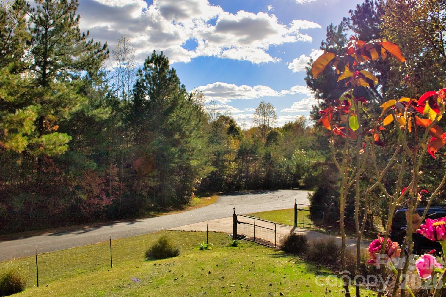 586 Willowby Run
