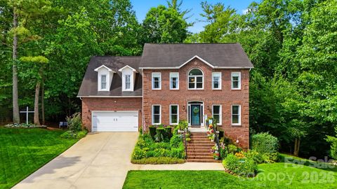 Photo of 6253 Riviera Run Estates Drive, Hickory, NC 28601 (MLS # 4391898)