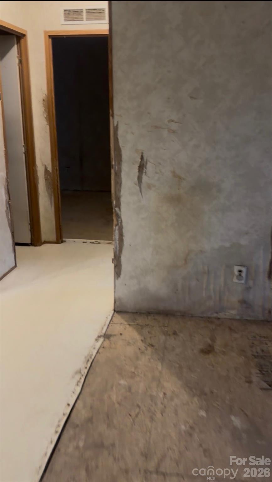 190 Pinewood Knoll Drive