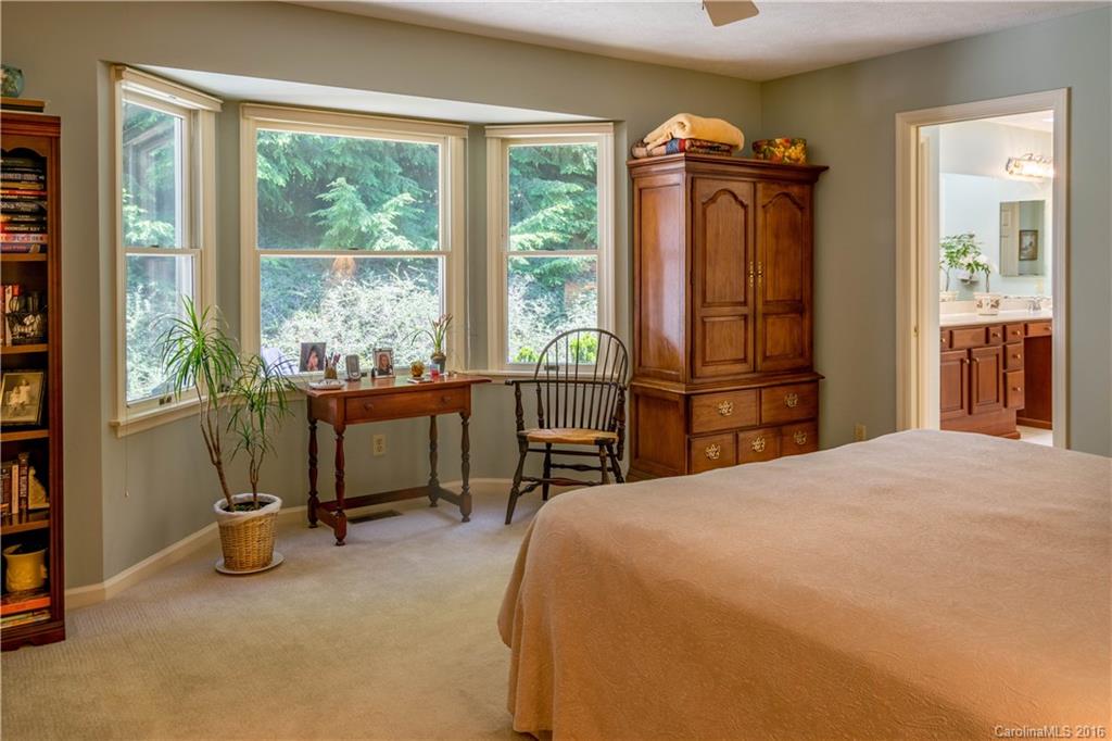 Hawthorn Hills - Residential