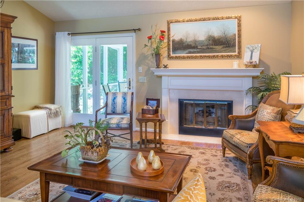 Hawthorn Hills - Residential