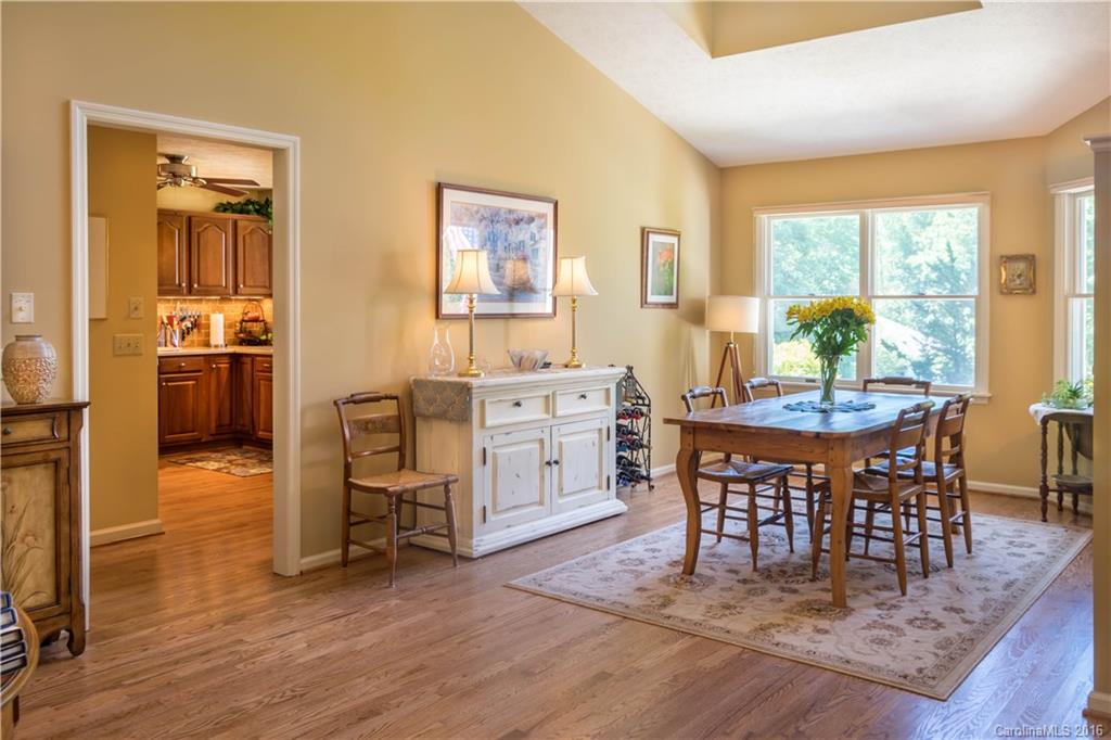 Hawthorn Hills - Residential