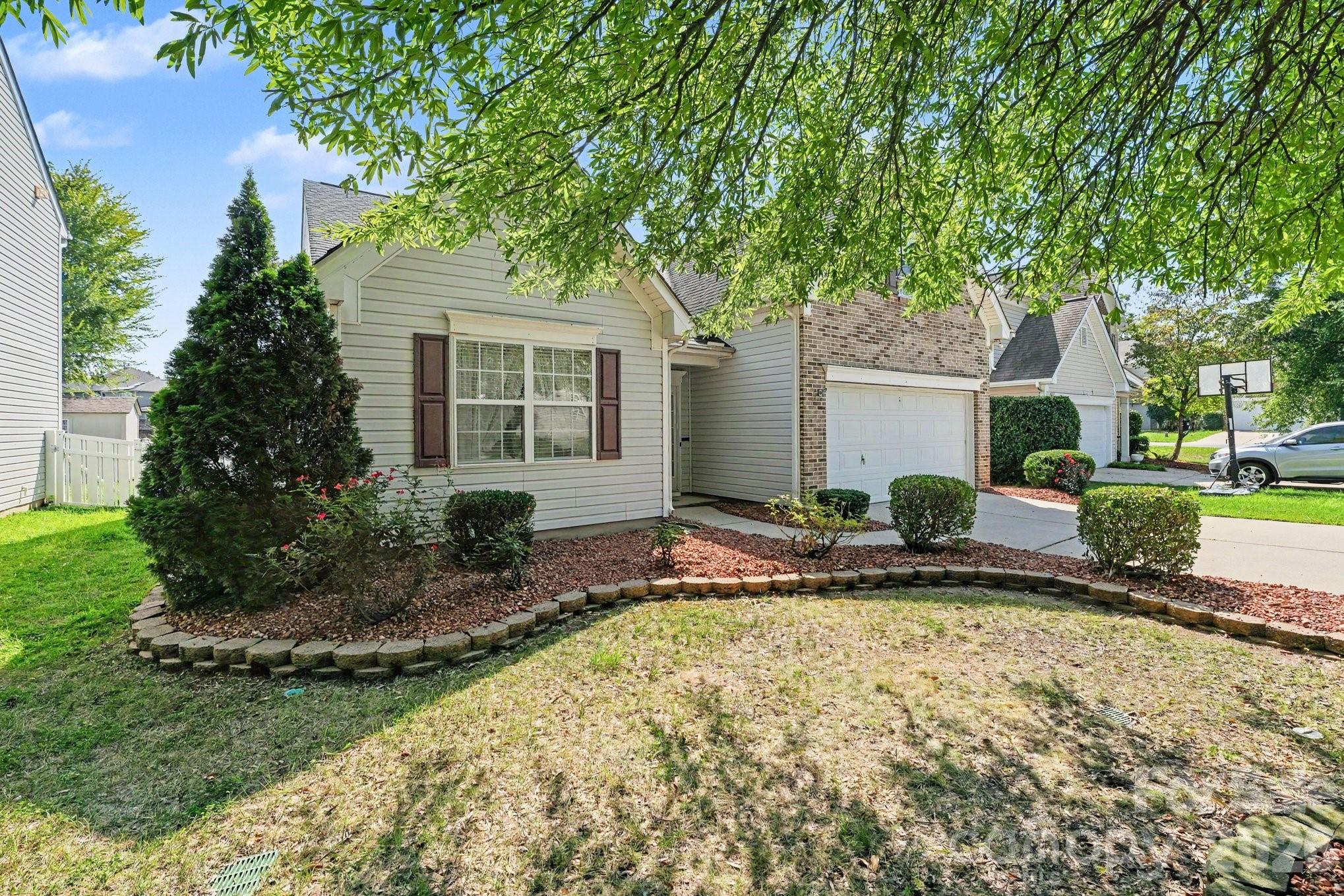 1274 Emory Lane NW