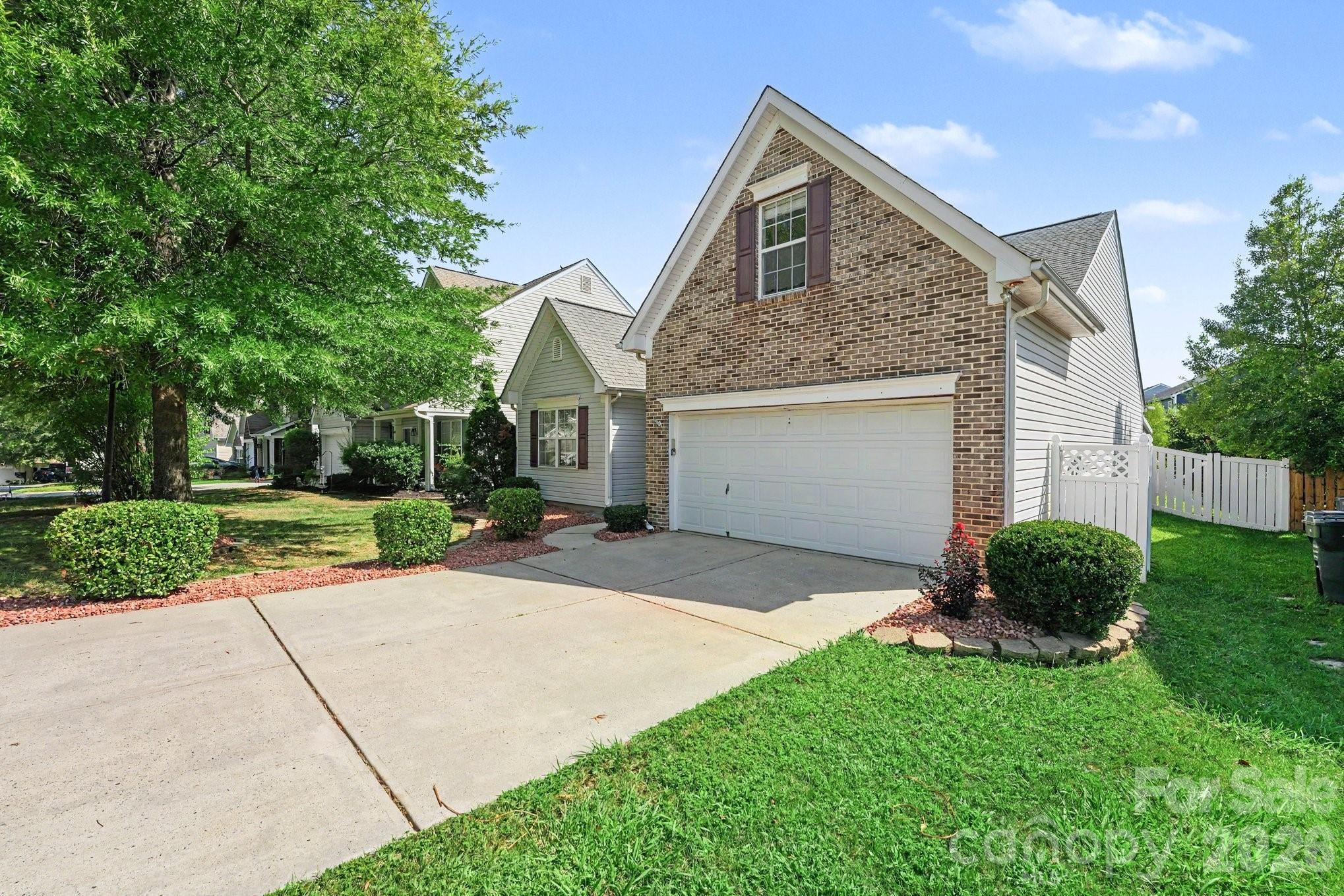 1274 Emory Lane NW