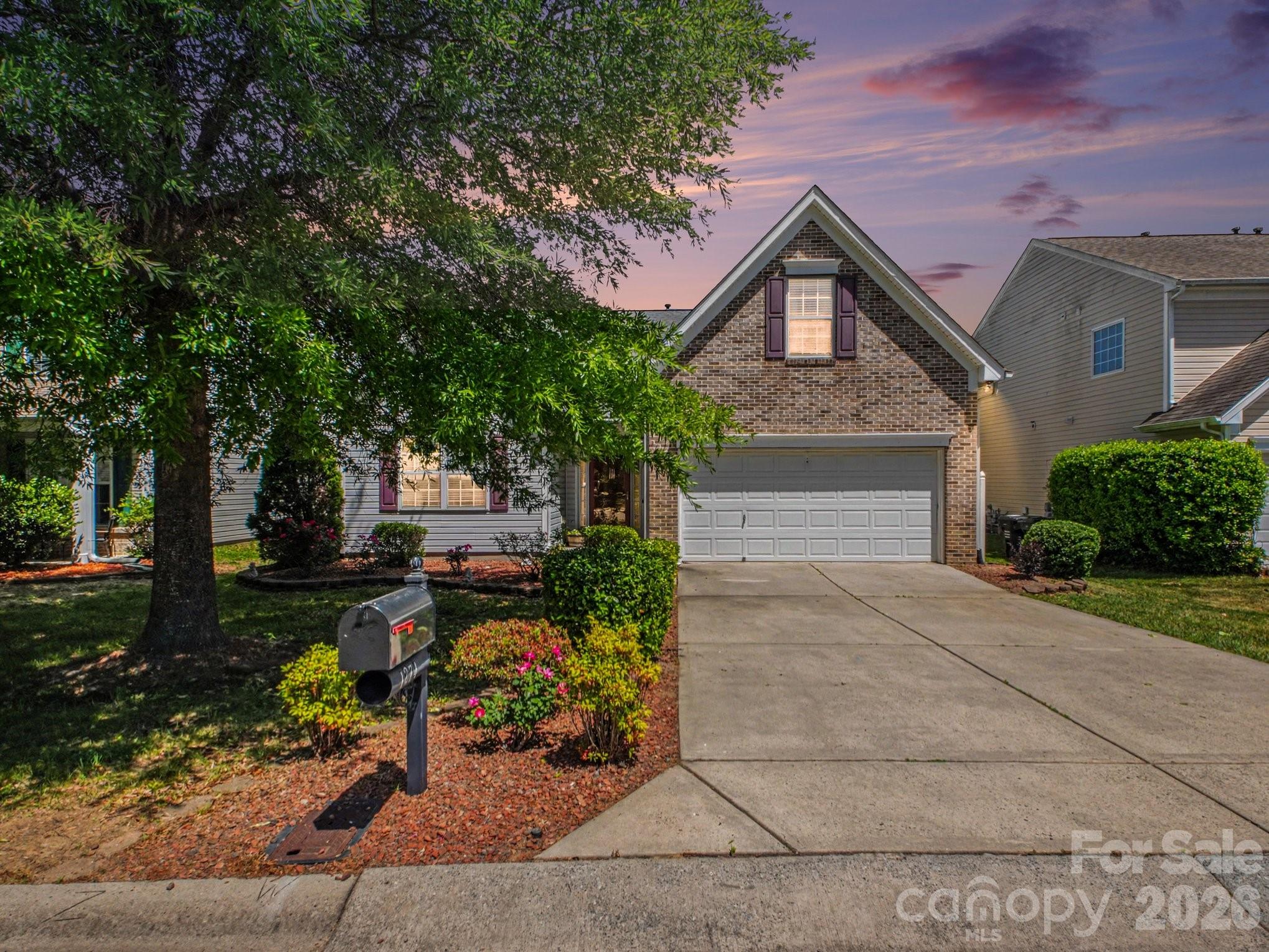 1274 Emory Lane NW