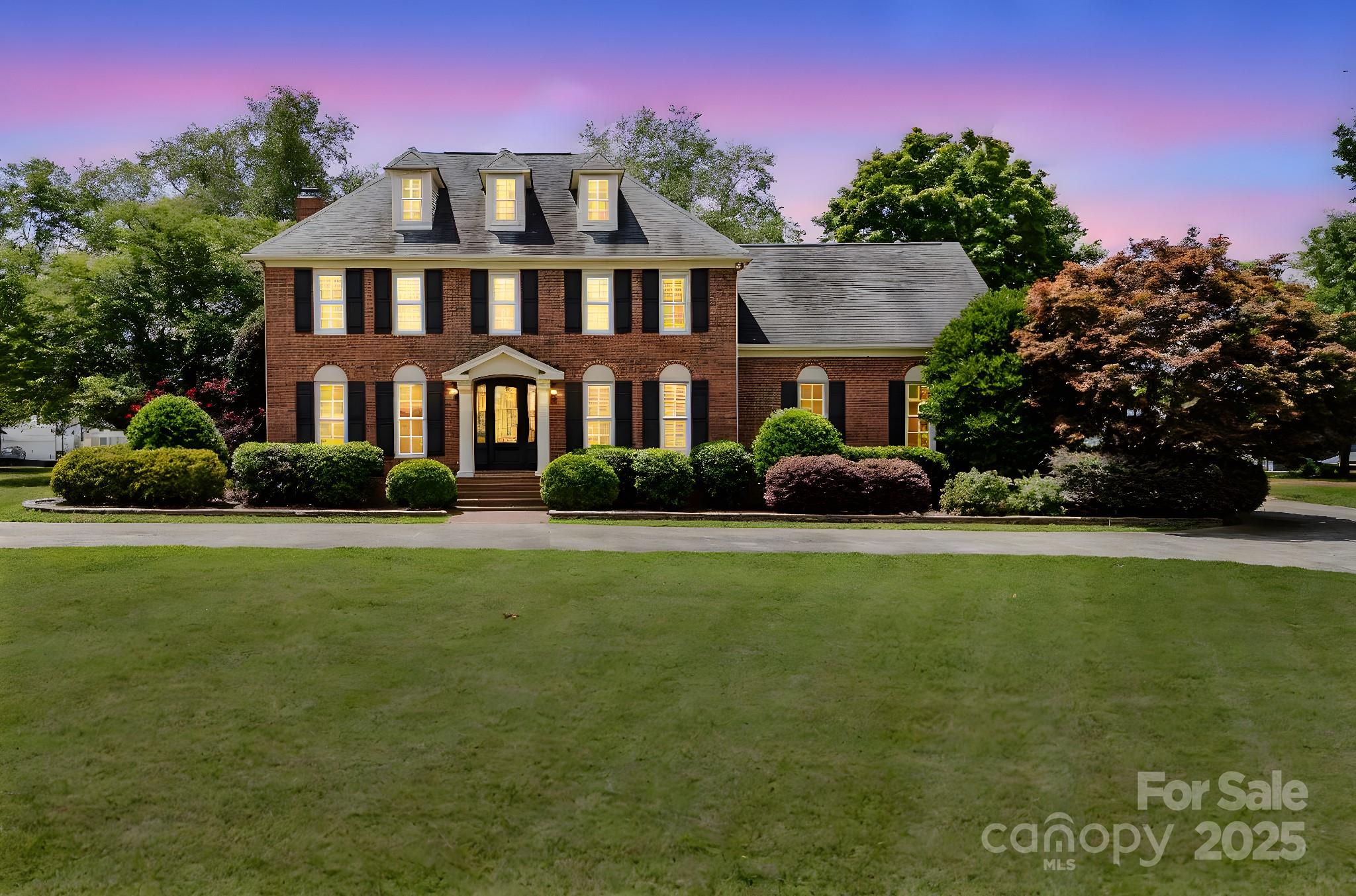 Monroe, North Carolina 28110, United States, 4 Bedrooms Bedrooms, ,4 BathroomsBathrooms,Residential,Active,174130