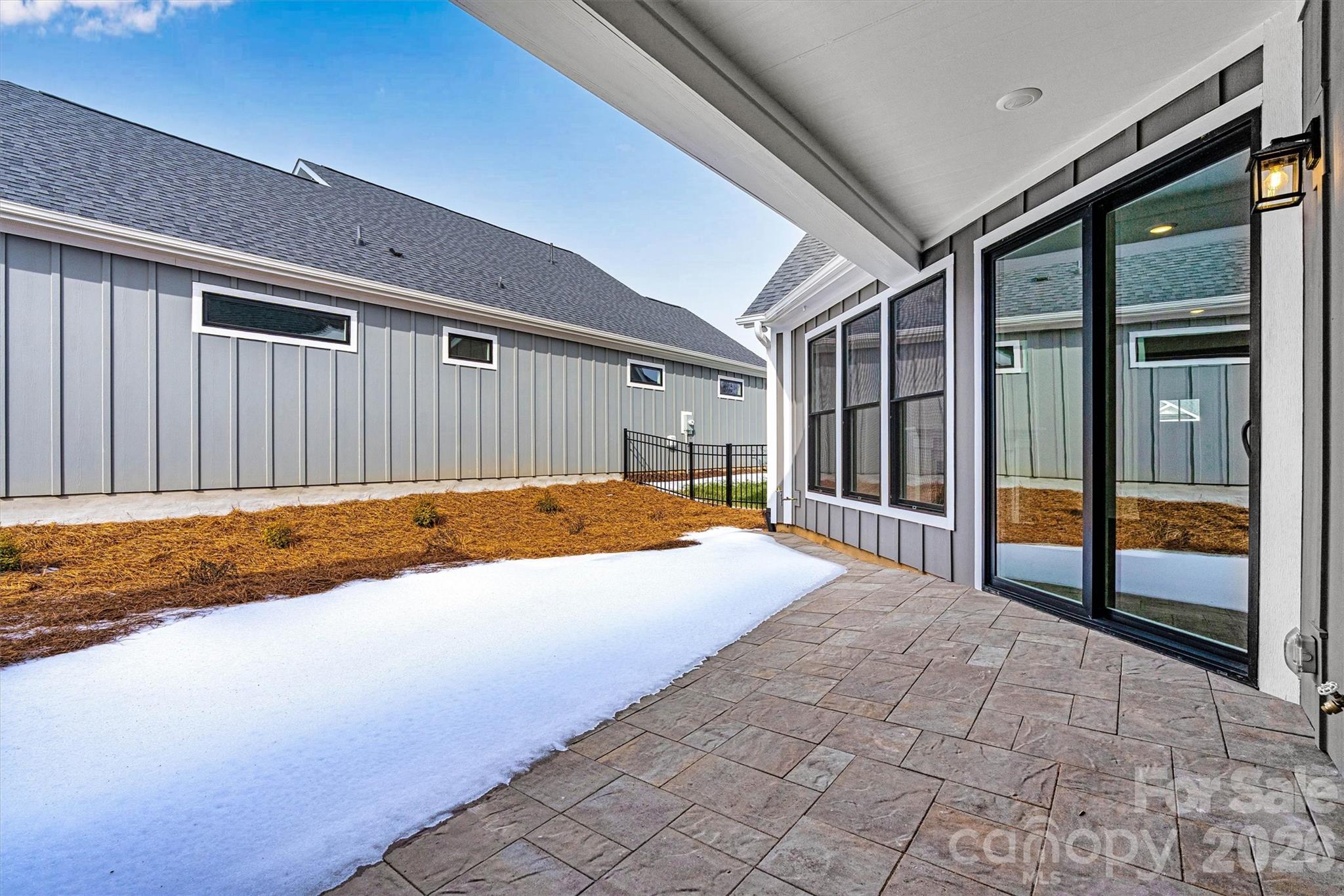 The Courtyards at Lake Davidson - Residential