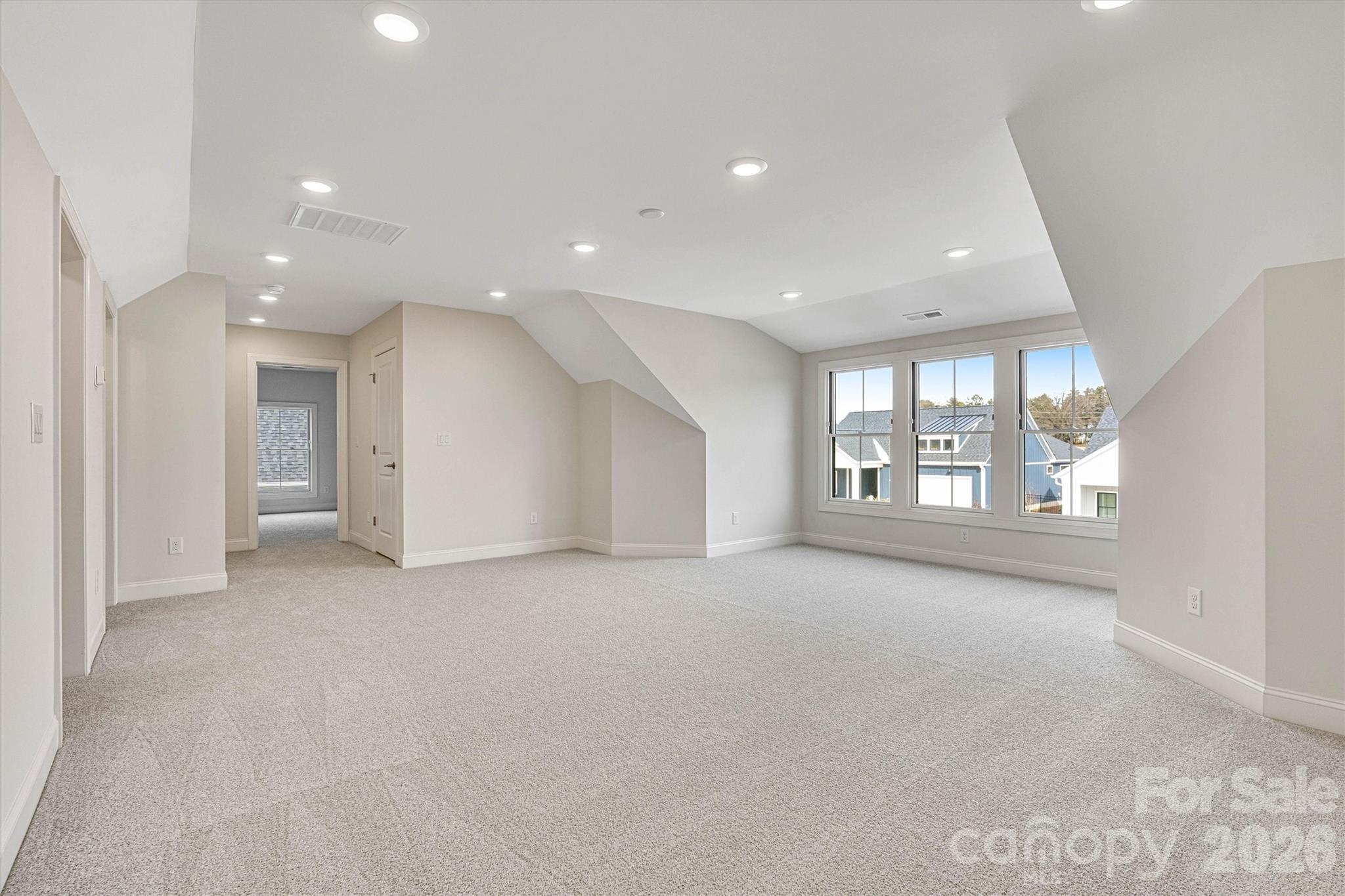 The Courtyards at Lake Davidson - Residential