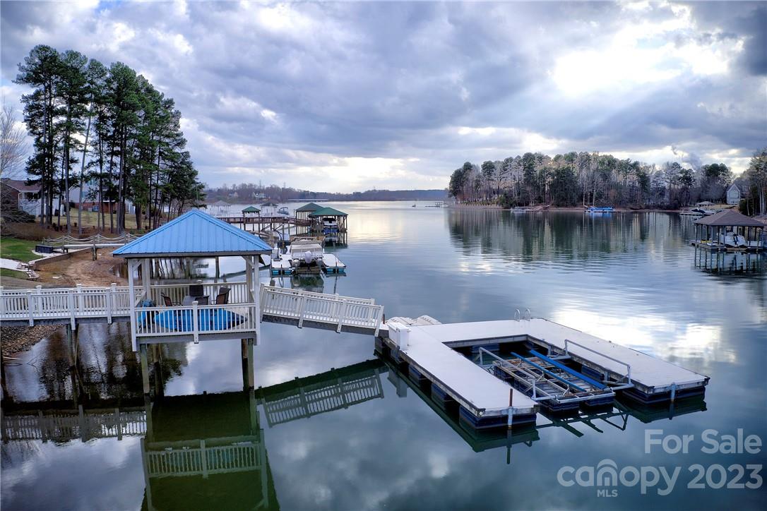 Stutts Circle - Residential