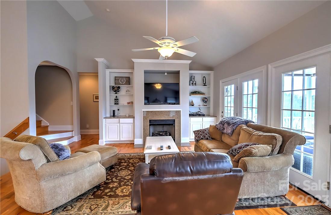 Stutts Circle - Residential