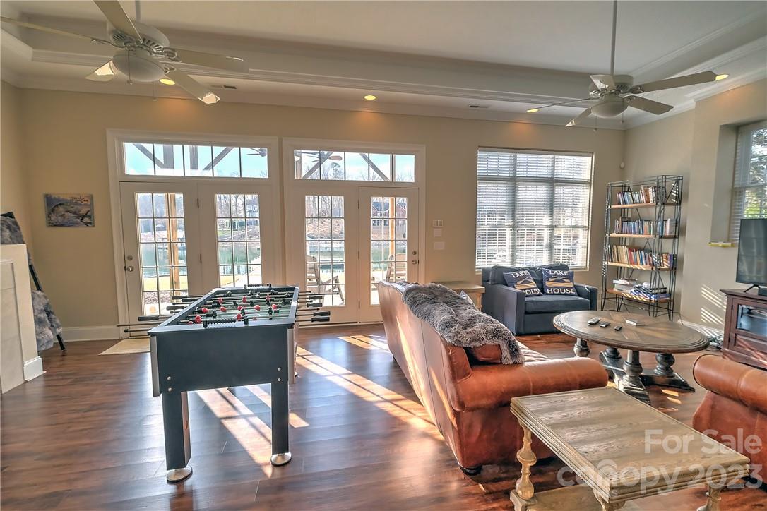 Stutts Circle - Residential