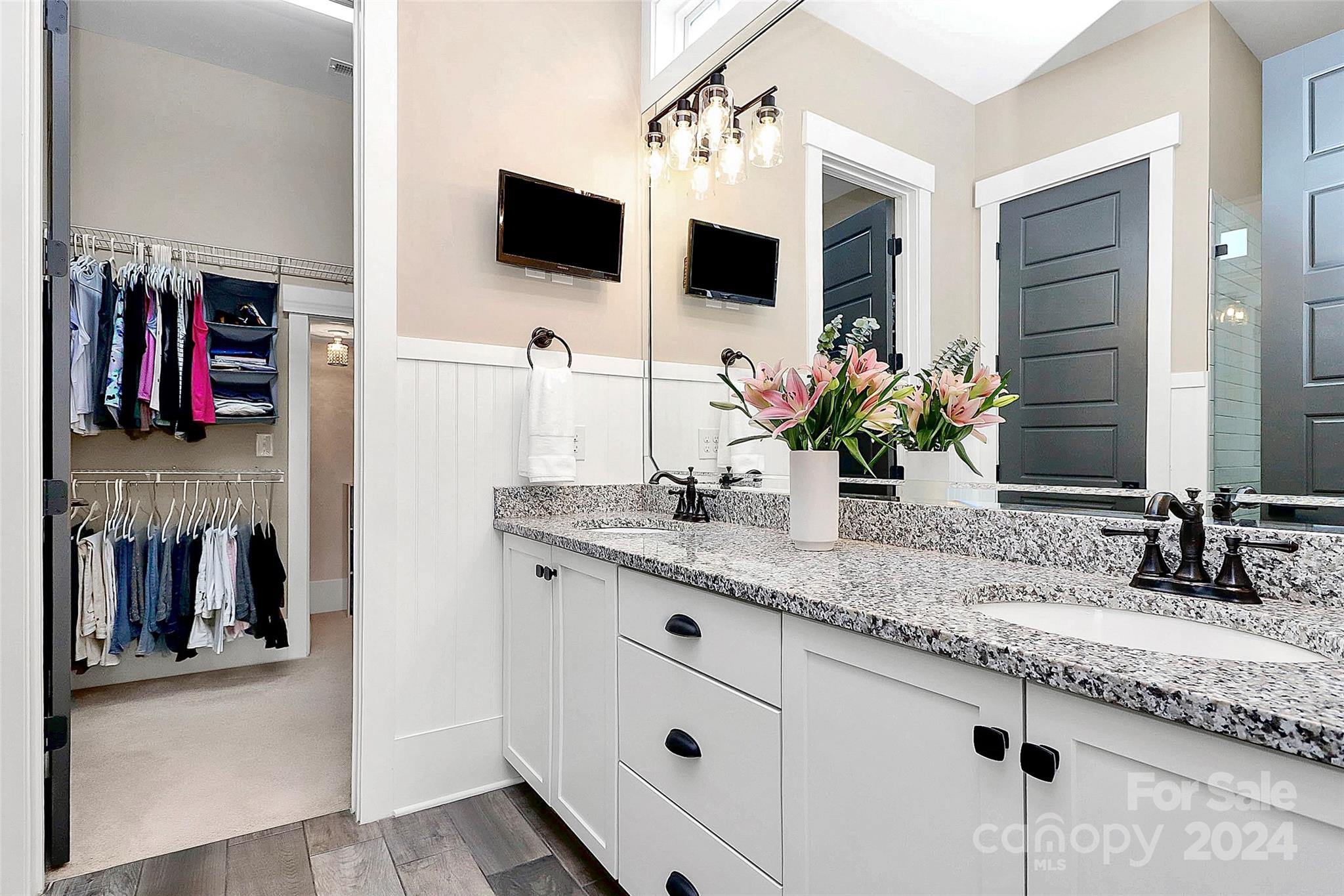 Riverwalk - Residential