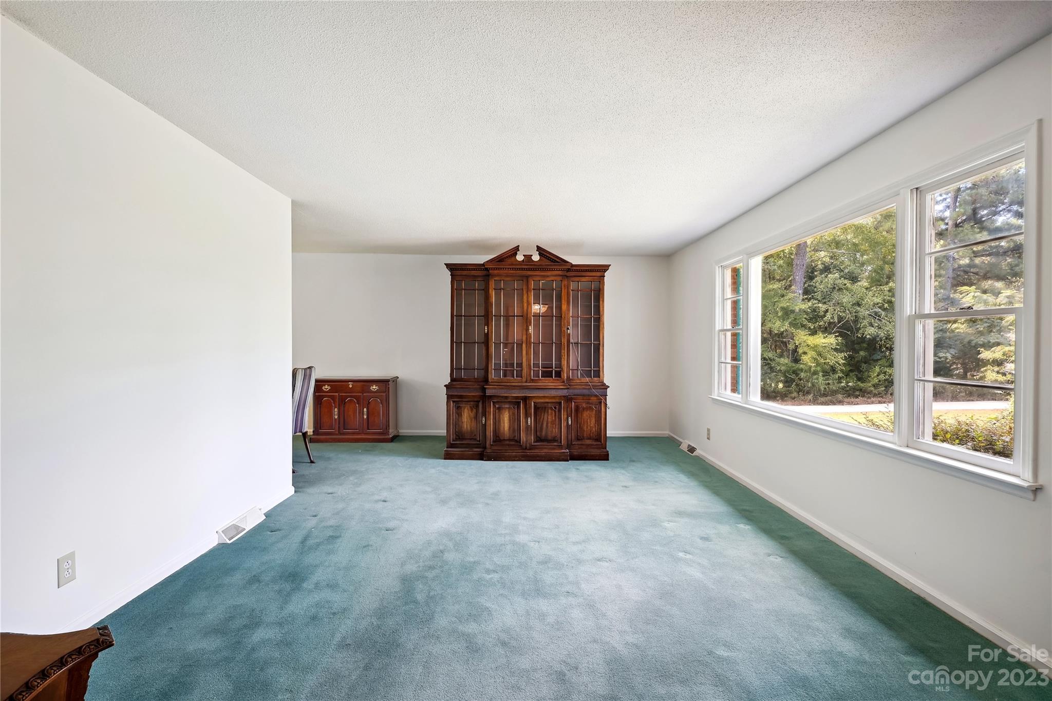 Country Club Estates - Residential