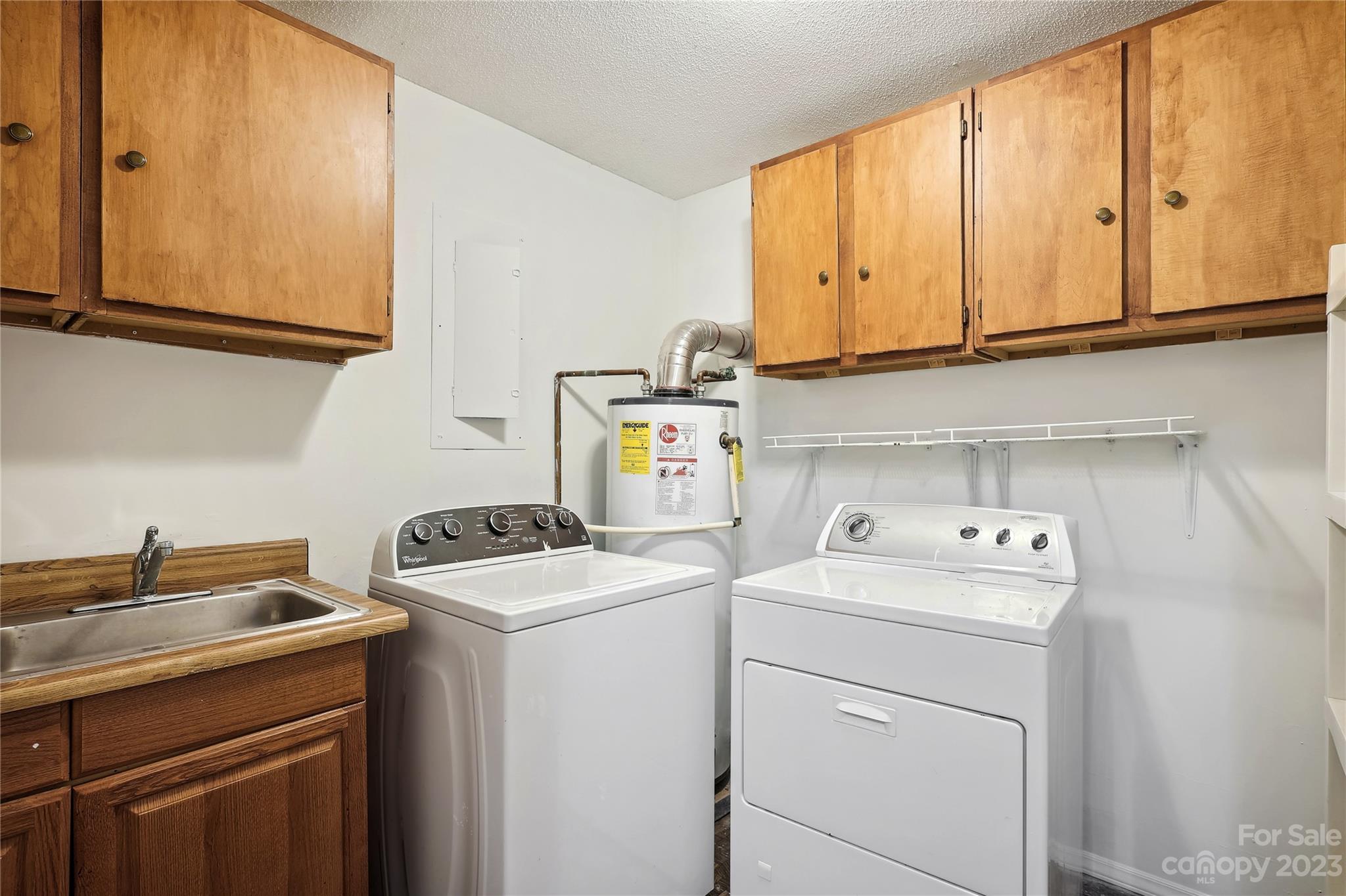 Country Club Estates - Residential