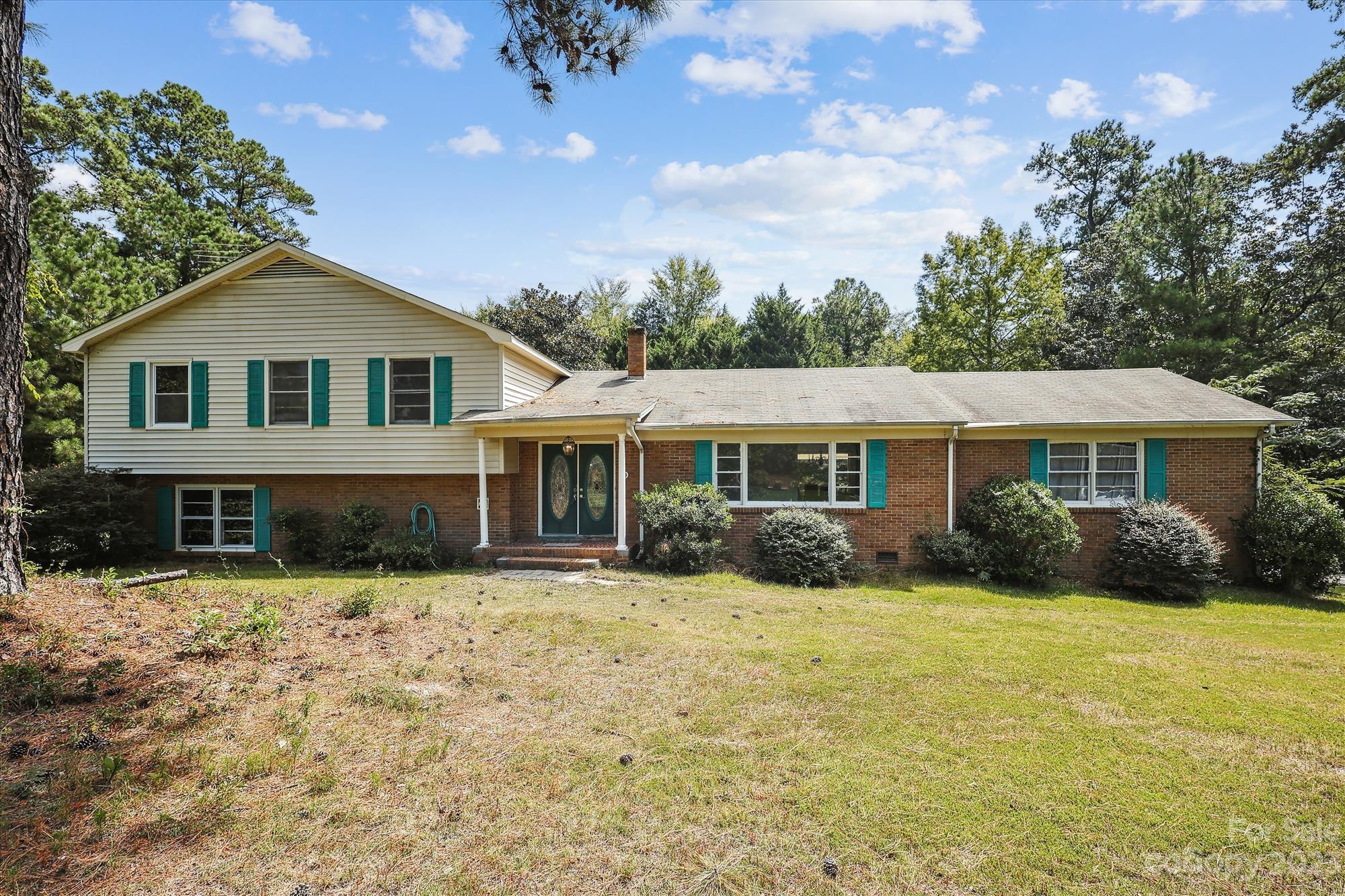 Country Club Estates - Residential