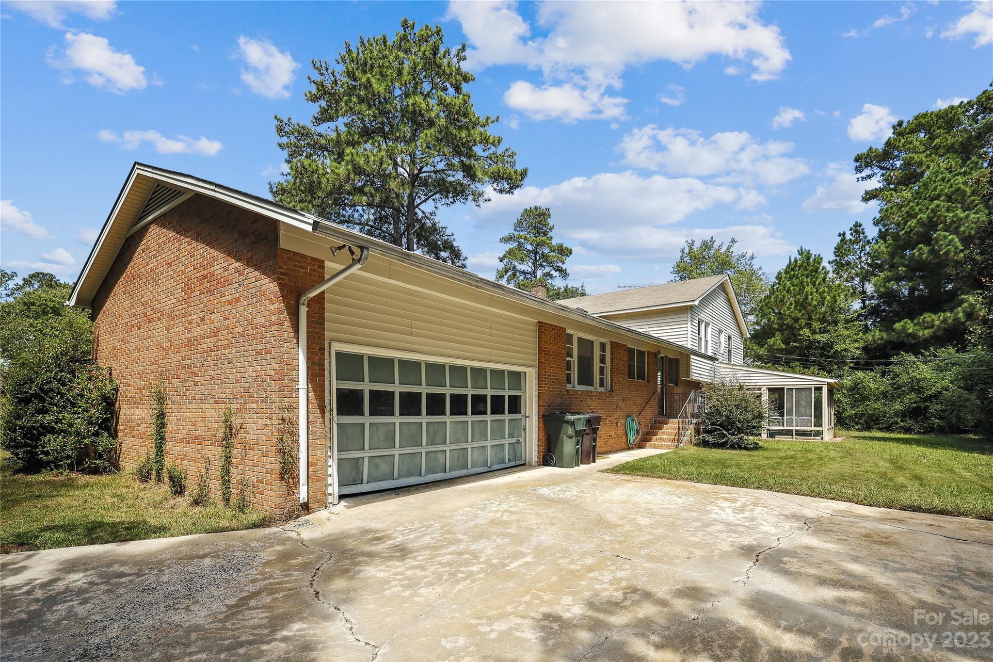 Country Club Estates - Residential