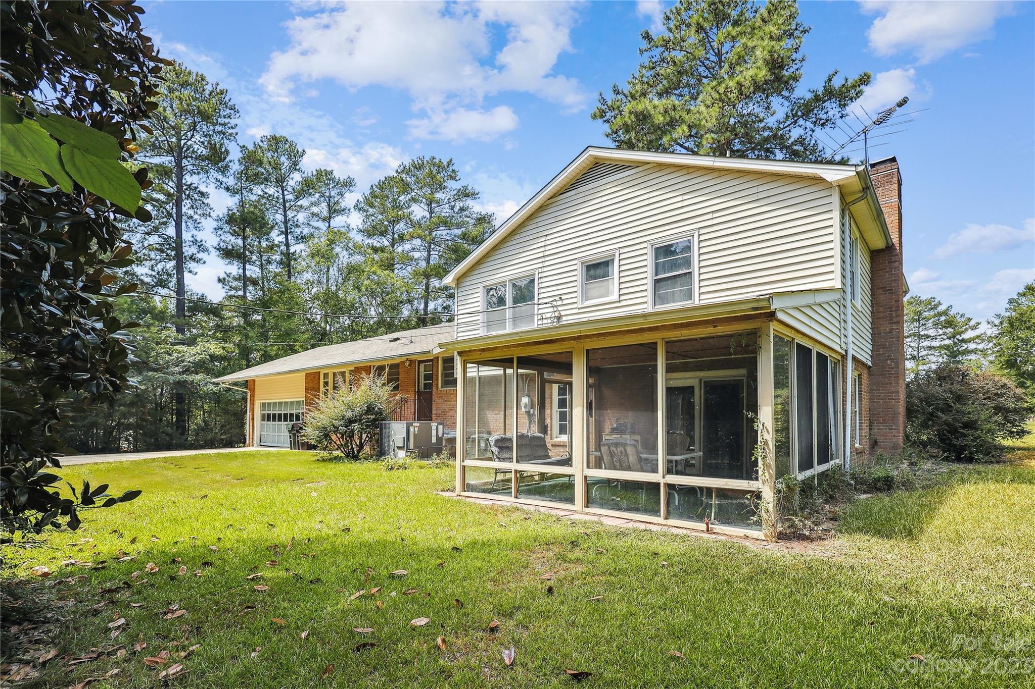 Country Club Estates - Residential