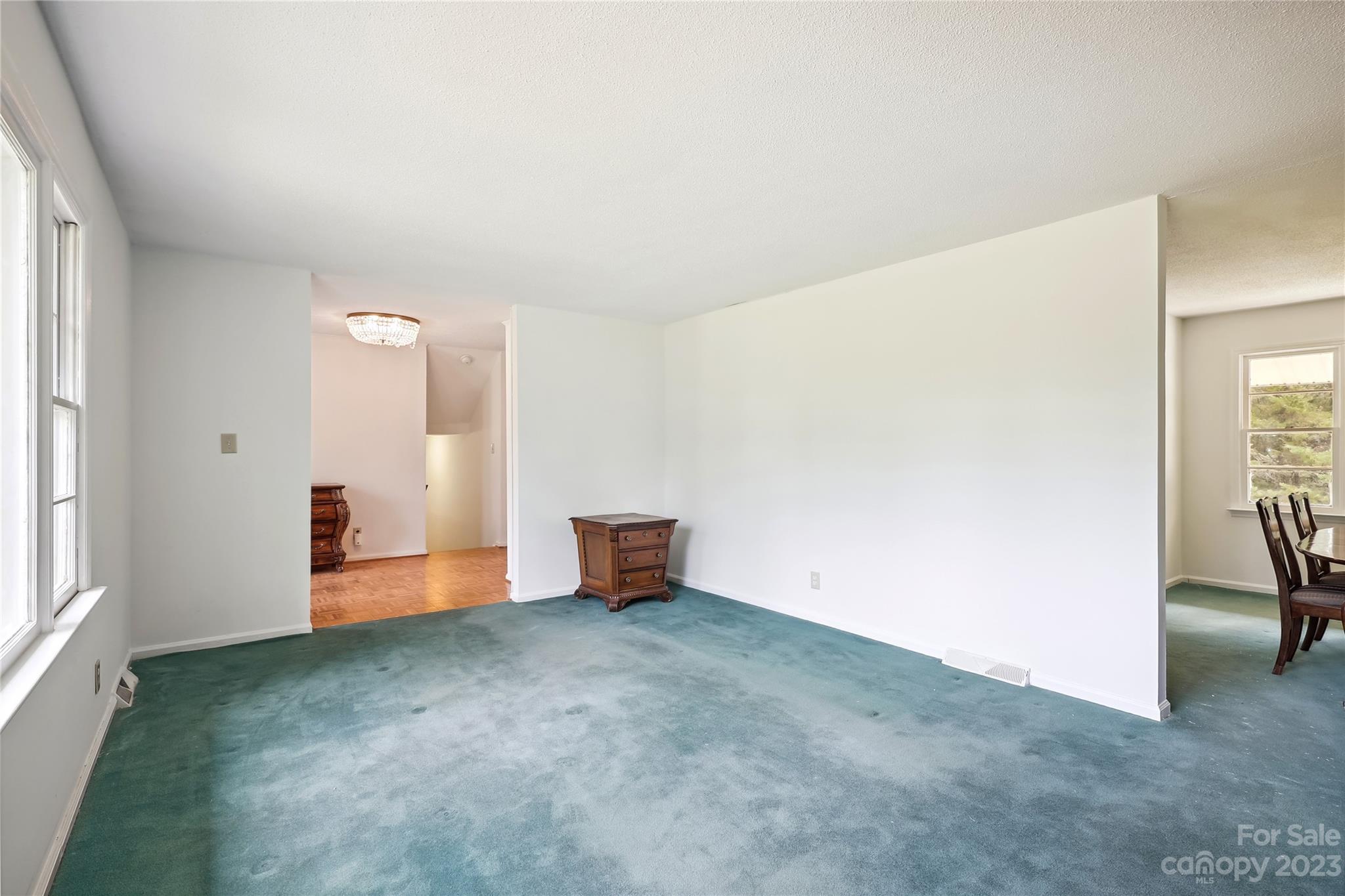 Country Club Estates - Residential