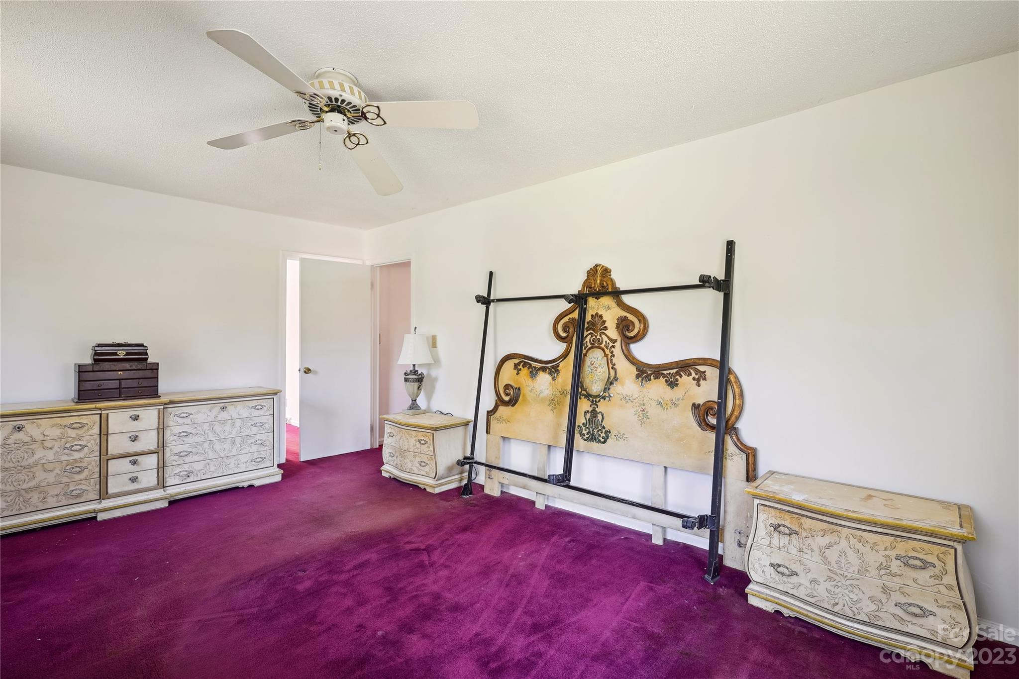 Country Club Estates - Residential