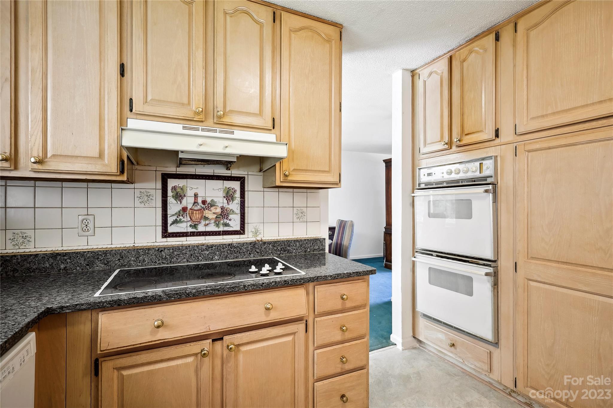 Country Club Estates - Residential