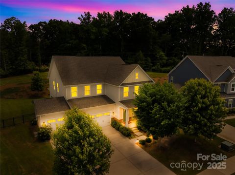 10901 Greenvale Drive Harrisburg NC 28075