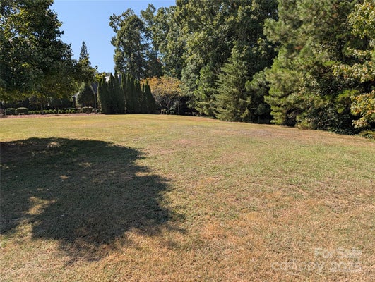 13911 RHONE VALLEY DR, CHARLOTTE, NC 28278 - Image b0c8dc4b79f493ef9f0a2f1d4fb3b0d1/1935577351