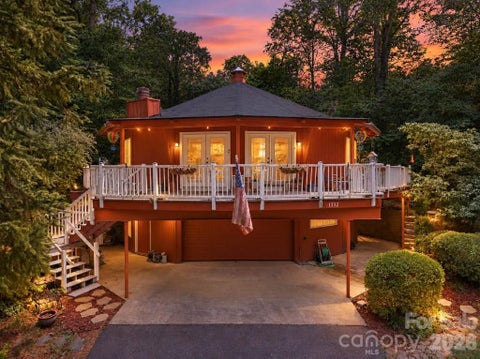 Photo of 1332 Fairway Drive, Newton, NC 28658 (MLS # 4422706)