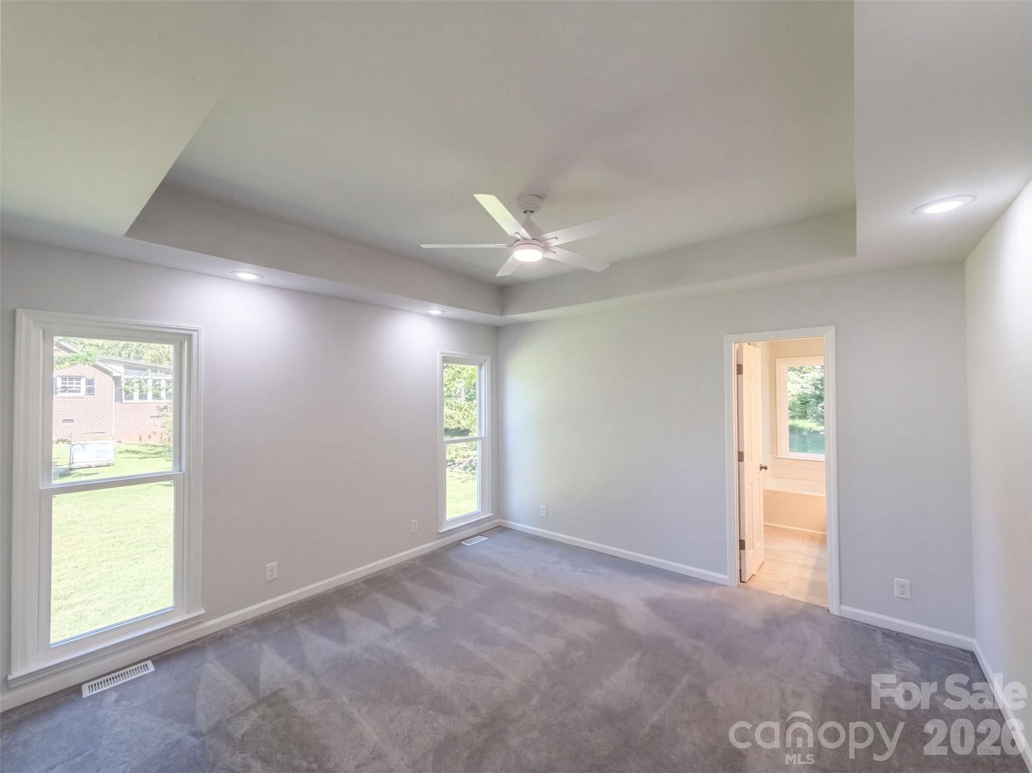 1104 Thoroughbred Place NW