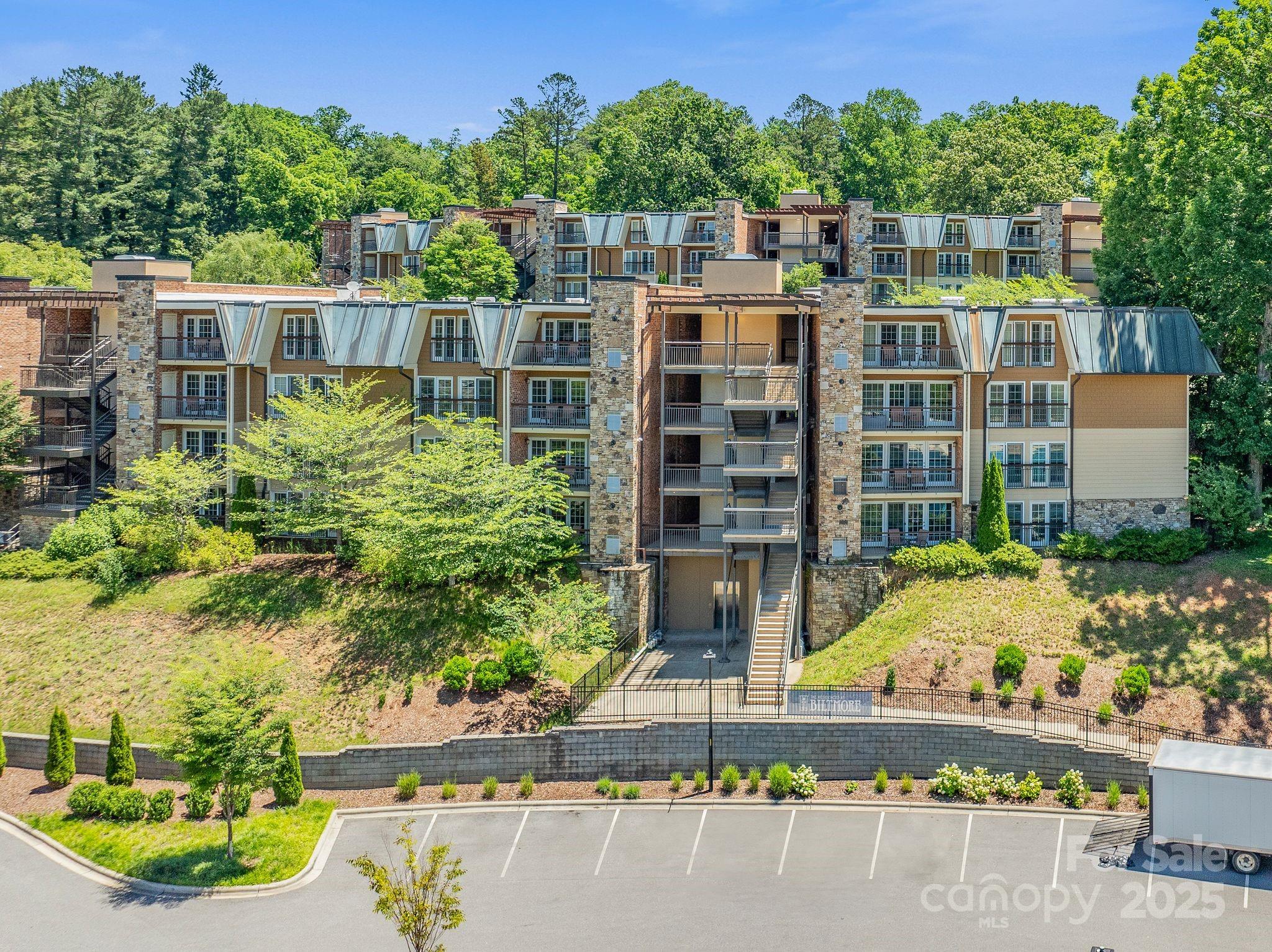 Residences At Biltmore - Residential