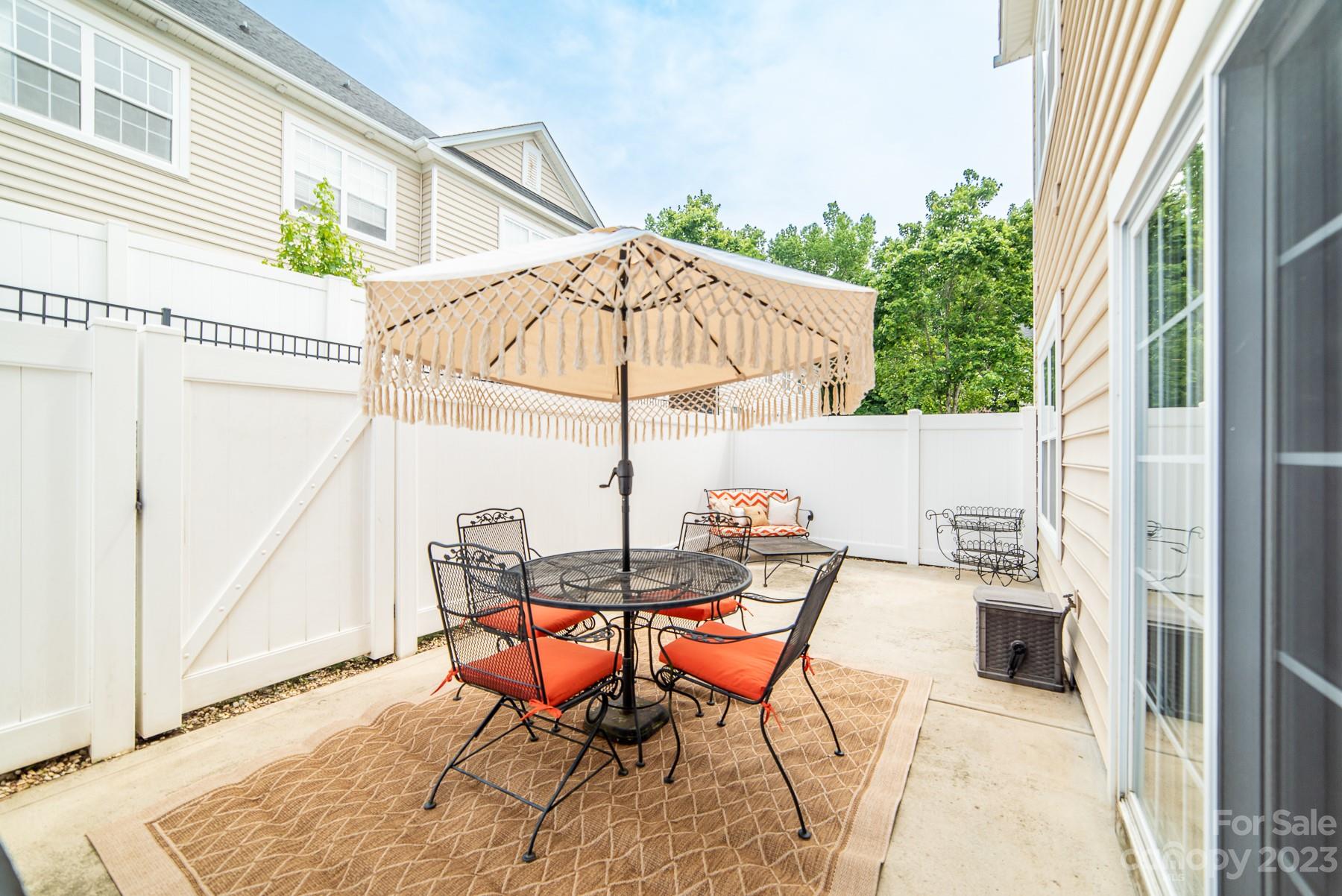 Riviera - Residential