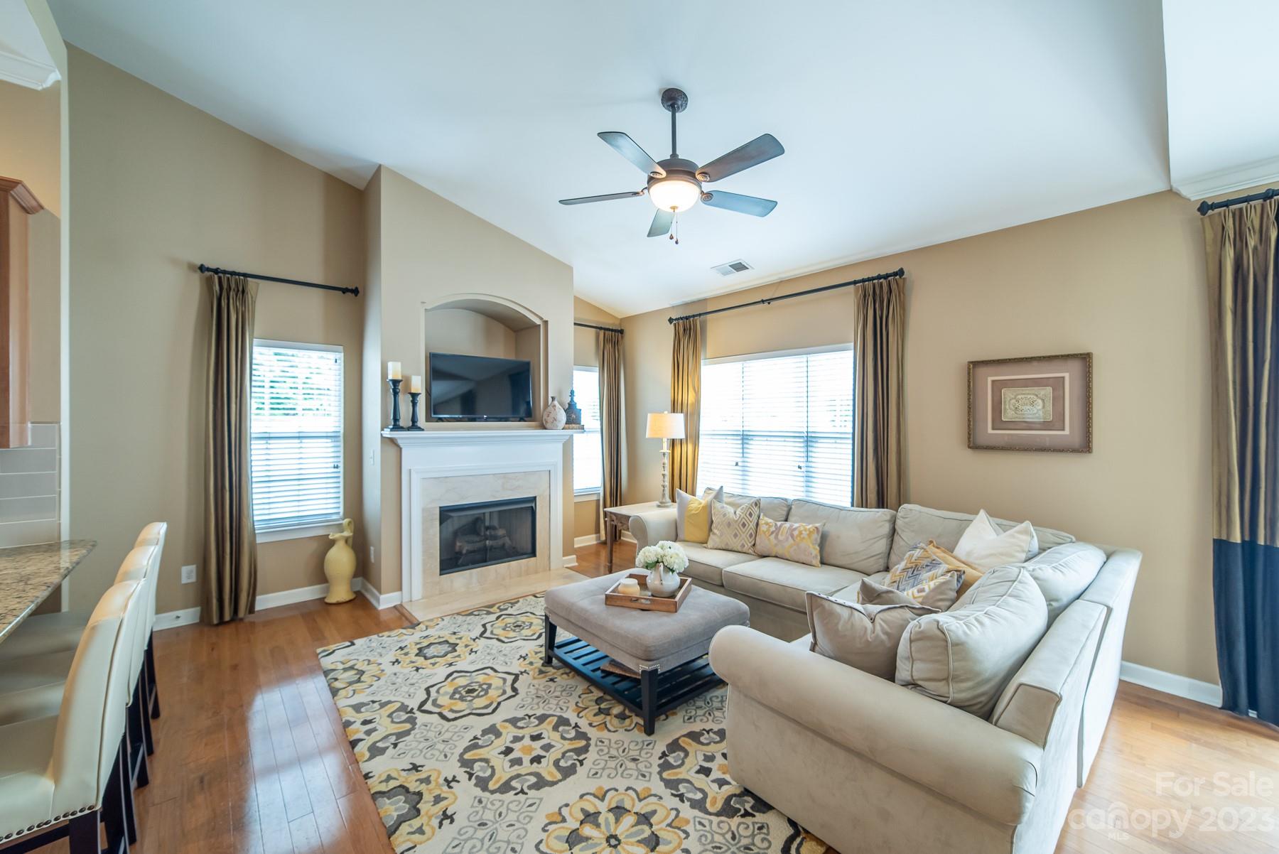 Riviera - Residential