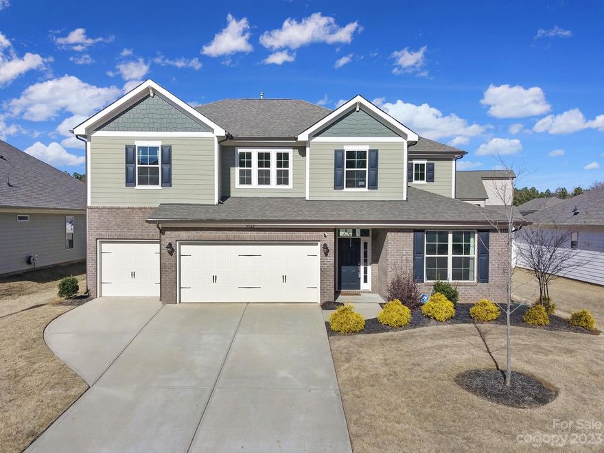 Stunning 4 bedroom 2.5 bath home in Carrington! With 3 car garage! Floor plan features open floor plan bringing in lots of natural light, chefs kitchen, main floor office or flex room plus a bonus nook. Tons of closets and storage space! Upstairs you will find a Kingsized primary bedroom along with additional spacious bedrooms and loft! Generous level backyard that is fully fenced and ready for your outdoor enjoyment! Close to shopping, dining and so much more. This is the one that you have been waiting for, schedule a tour today!