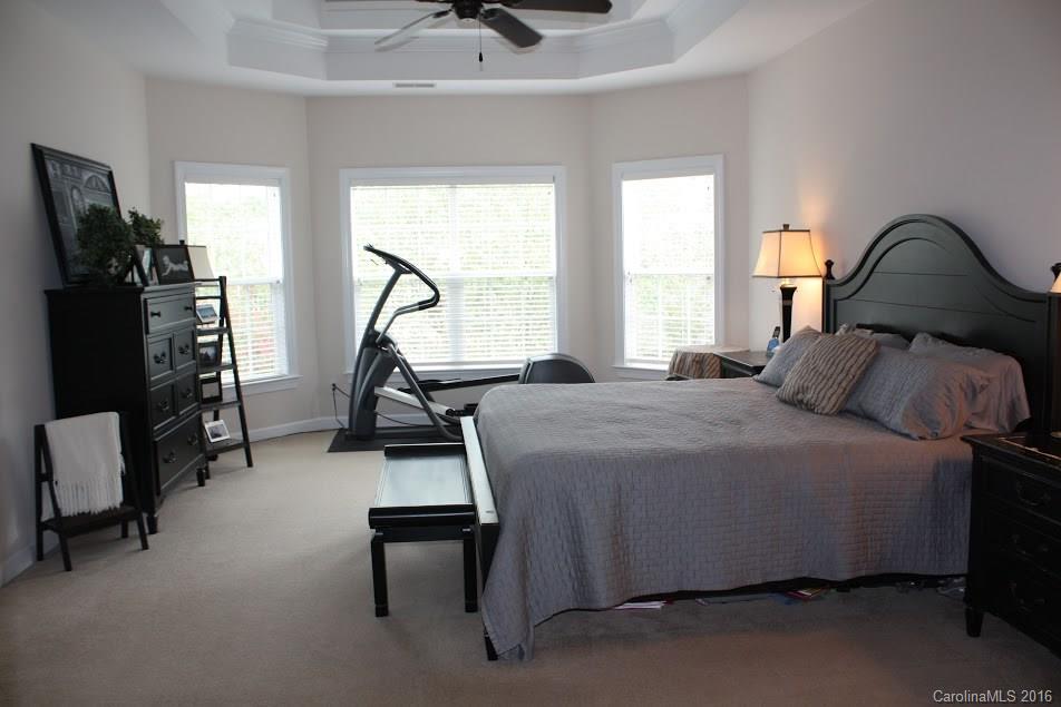 Hunter Oaks - Residential