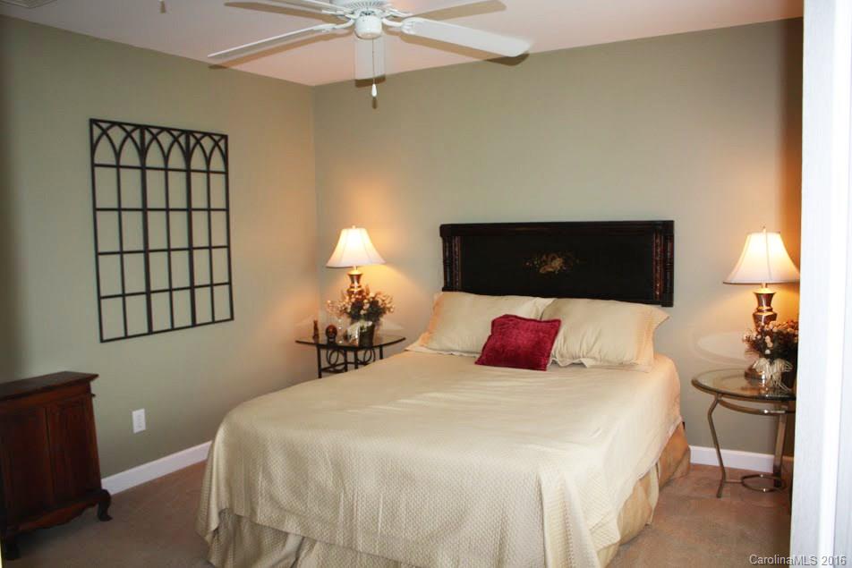 Hunter Oaks - Residential