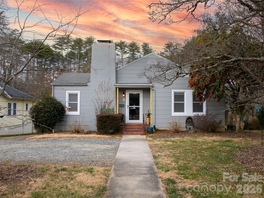 Located on Park Avenue, this 2BR/1BA is an easy walk or bike ride to everything fun and convenient to downtown Brevard. Other nearby attractions also include Silvermont, Franklin Park, and Brevard College. The original hardwood floors, updated kitchen, and screened in deck off the primary bedroom provide cozy, low maintenance living on the main level. Access the large basement from inside or out with plenty of storage or room for a workshop or home gym. Make this charming home, in a great neighborhood, your next move!