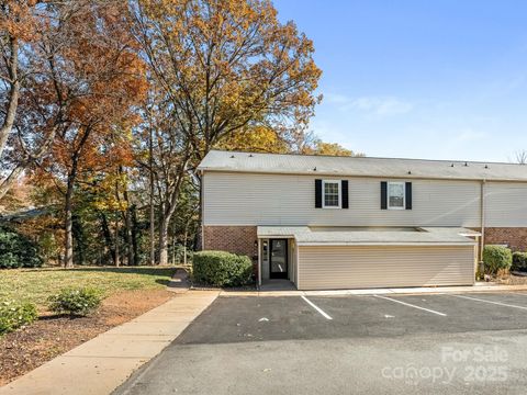 5917 Quail Hollow Road A Charlotte NC 28210
