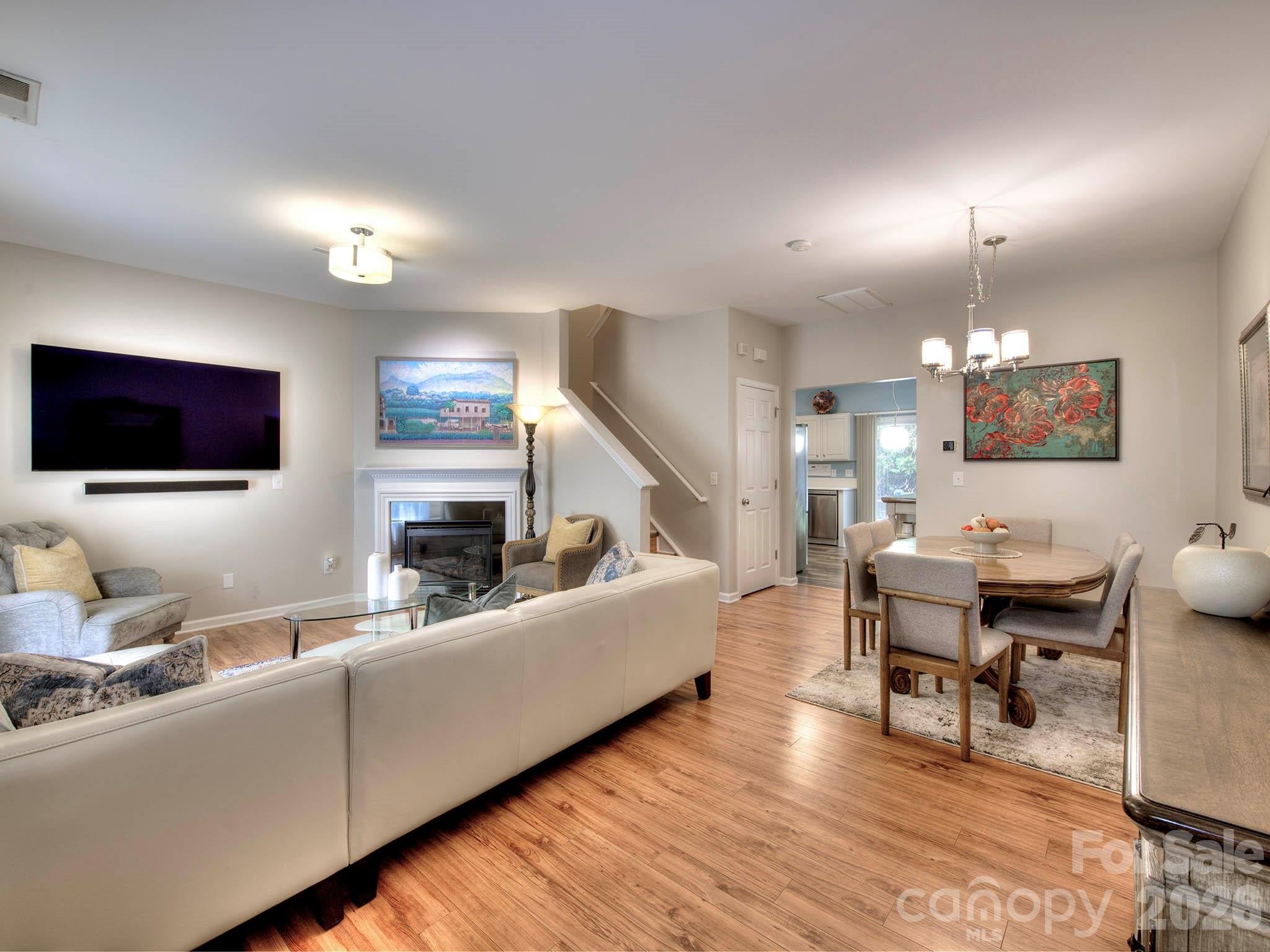 2963 Little Stream Court