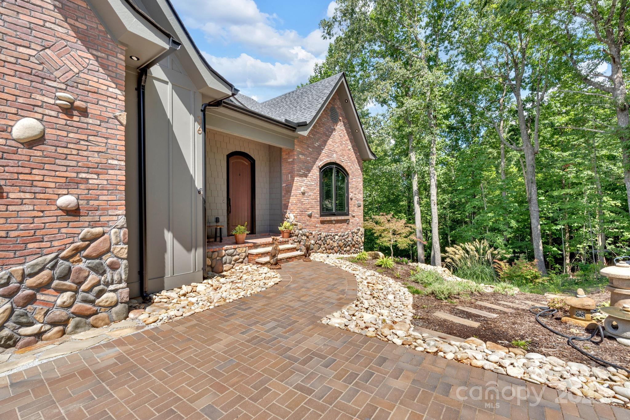 36 Northland Court