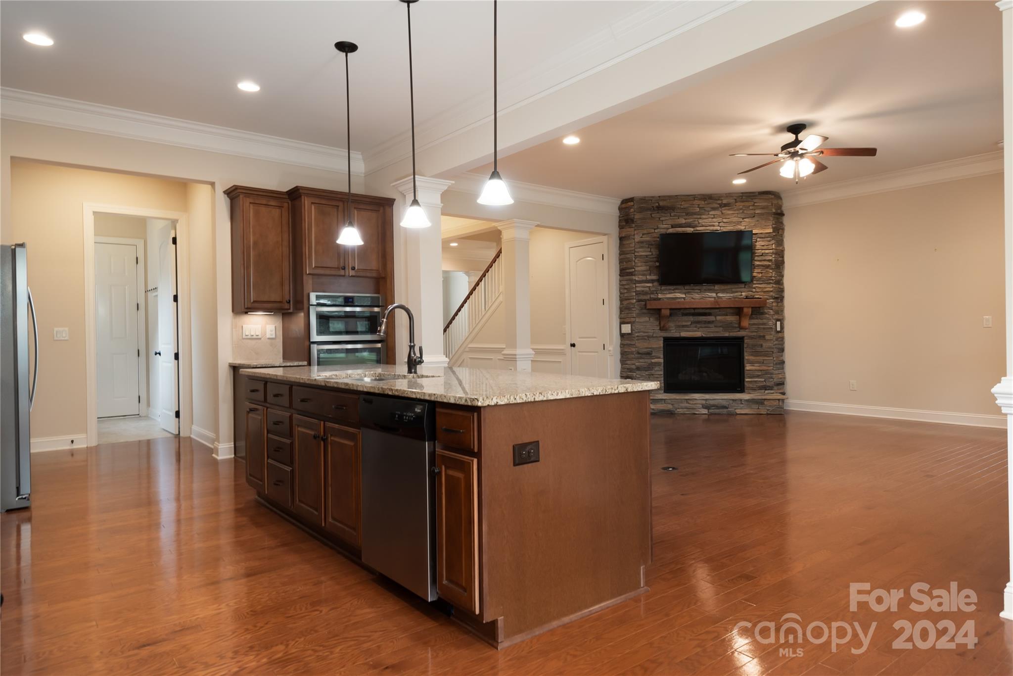 Barber Rock - Residential