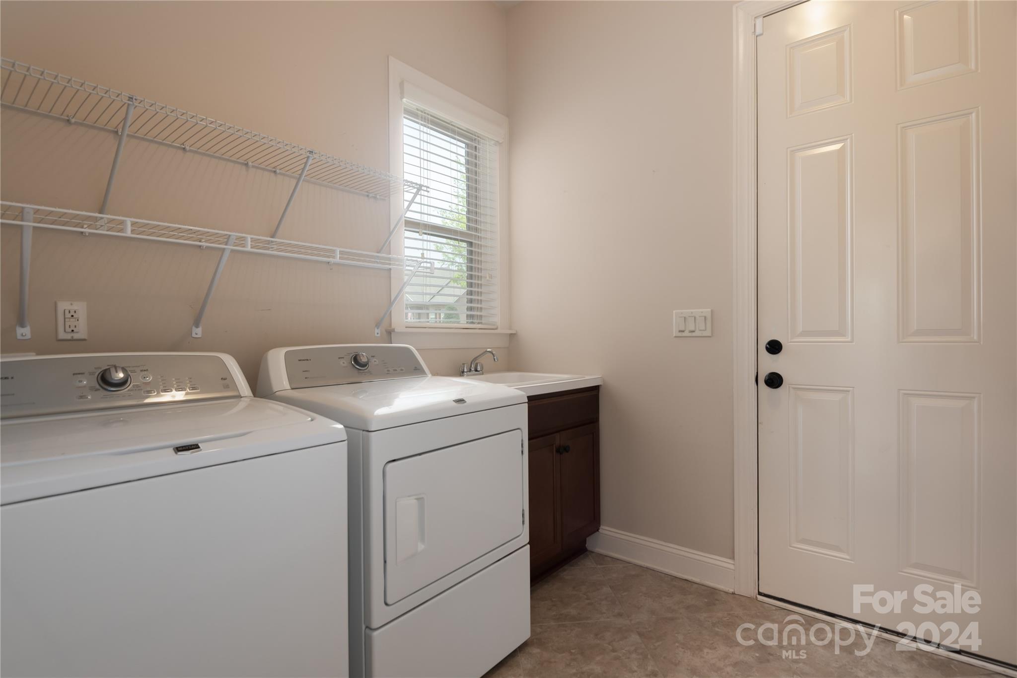 Barber Rock - Residential