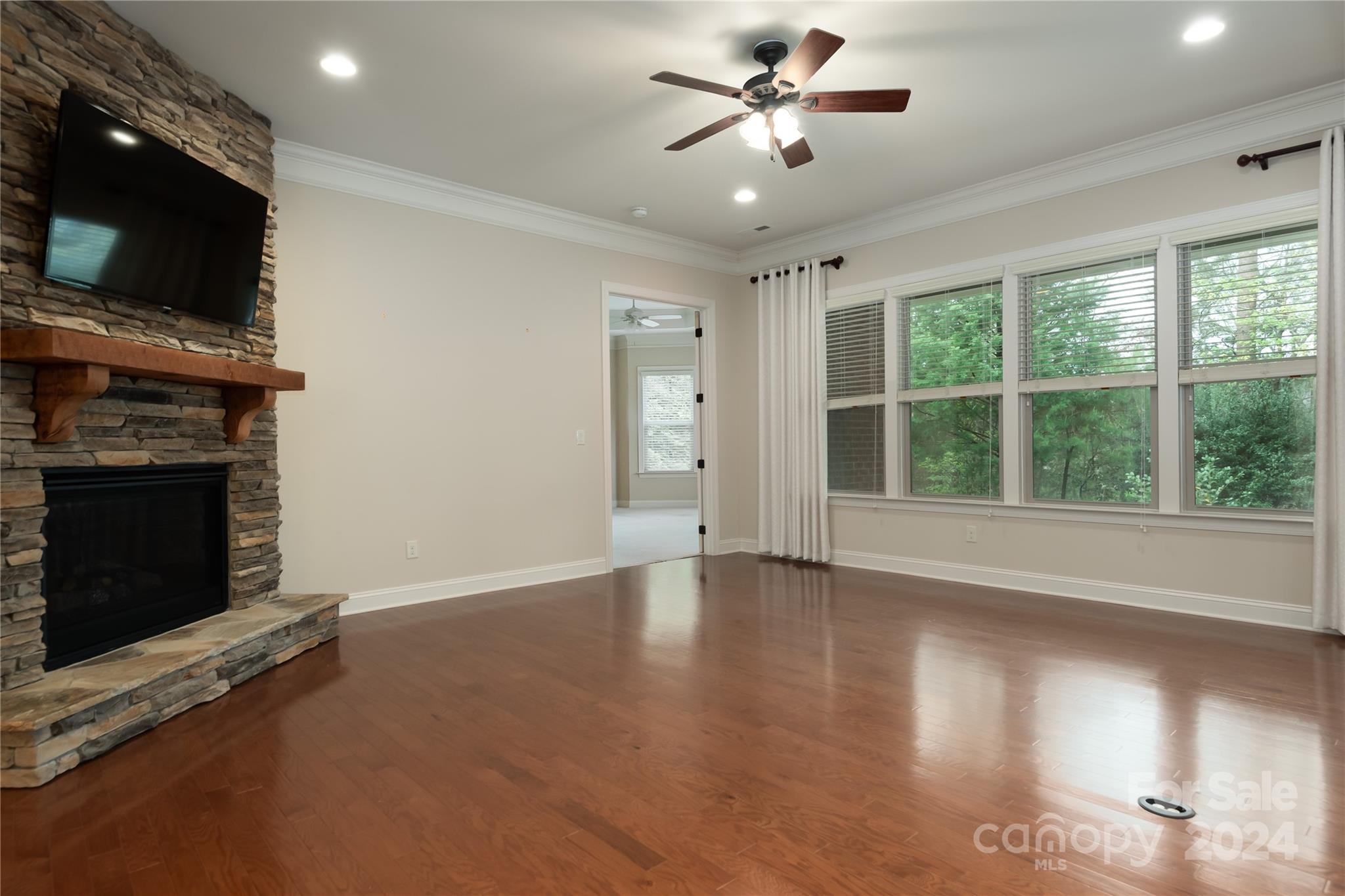 Barber Rock - Residential