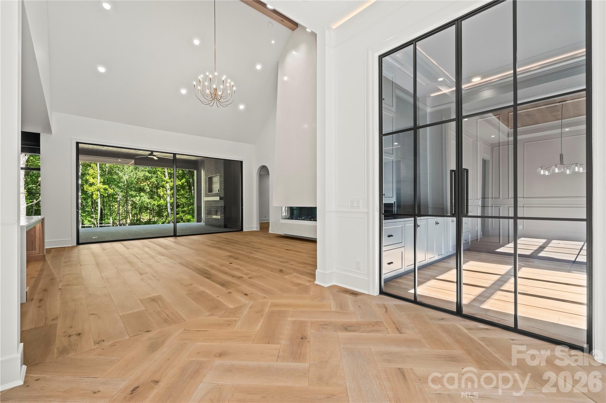 8738 Kristie Lane