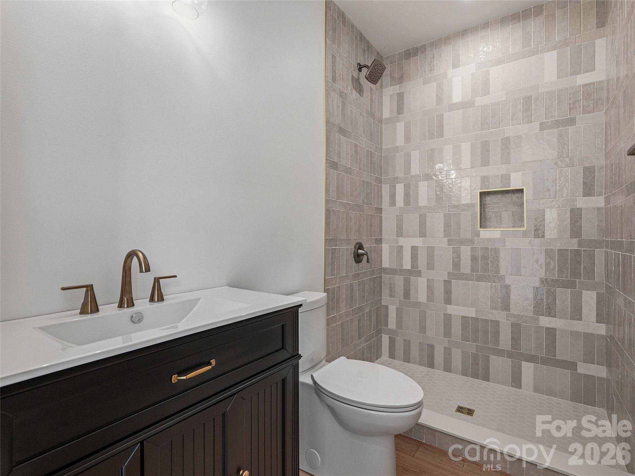 Whisper Mountain - Residential