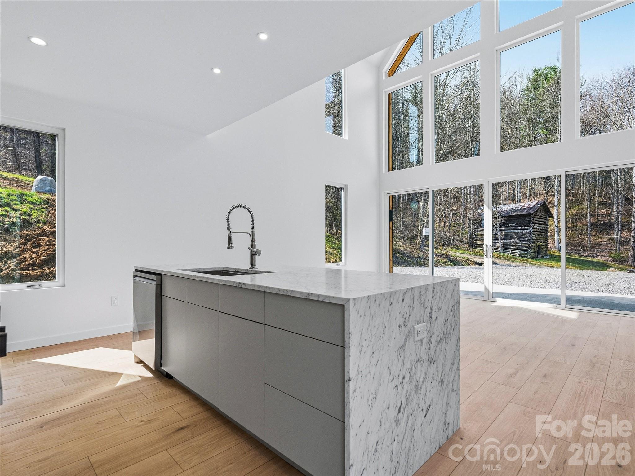 Whisper Mountain - Residential