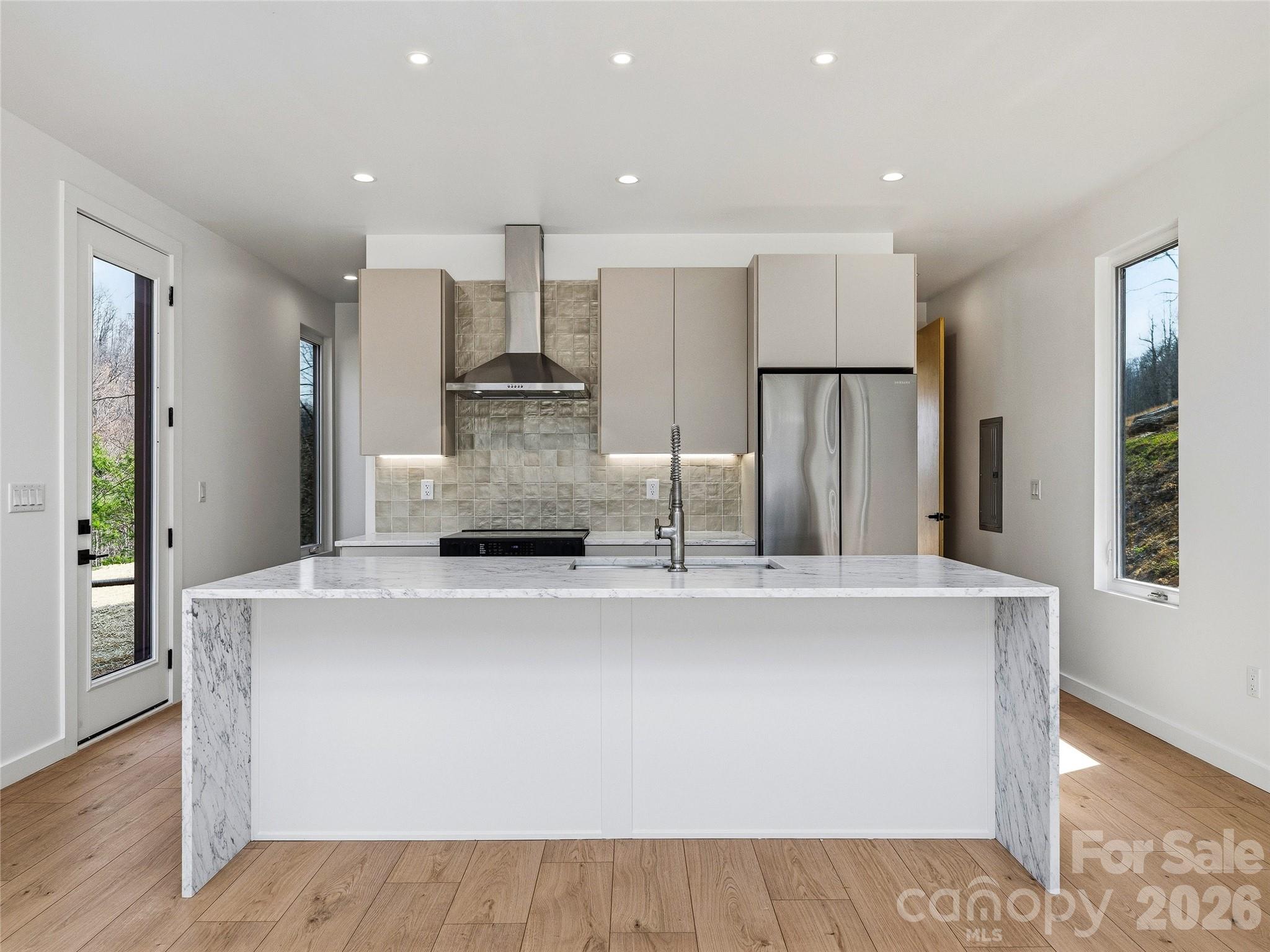 Whisper Mountain - Residential