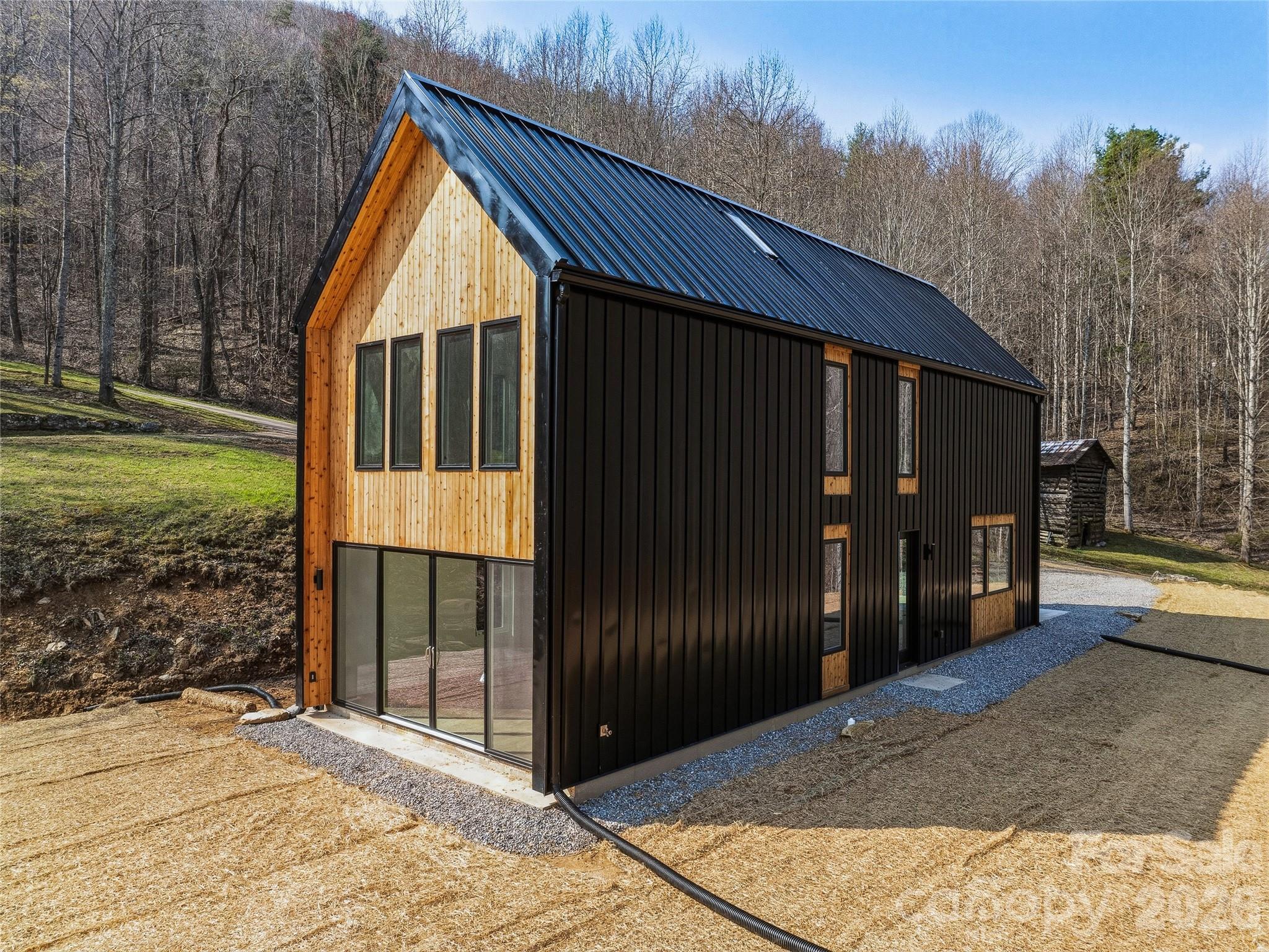 Whisper Mountain - Residential