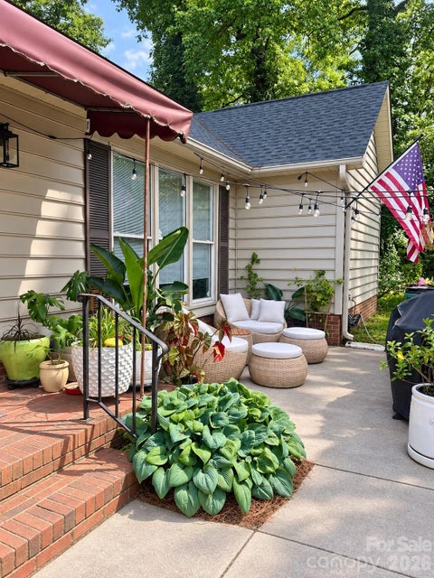 Photo of 5935 Crape Myrtle Lane, Charlotte, NC 28216 (MLS # 4423920)