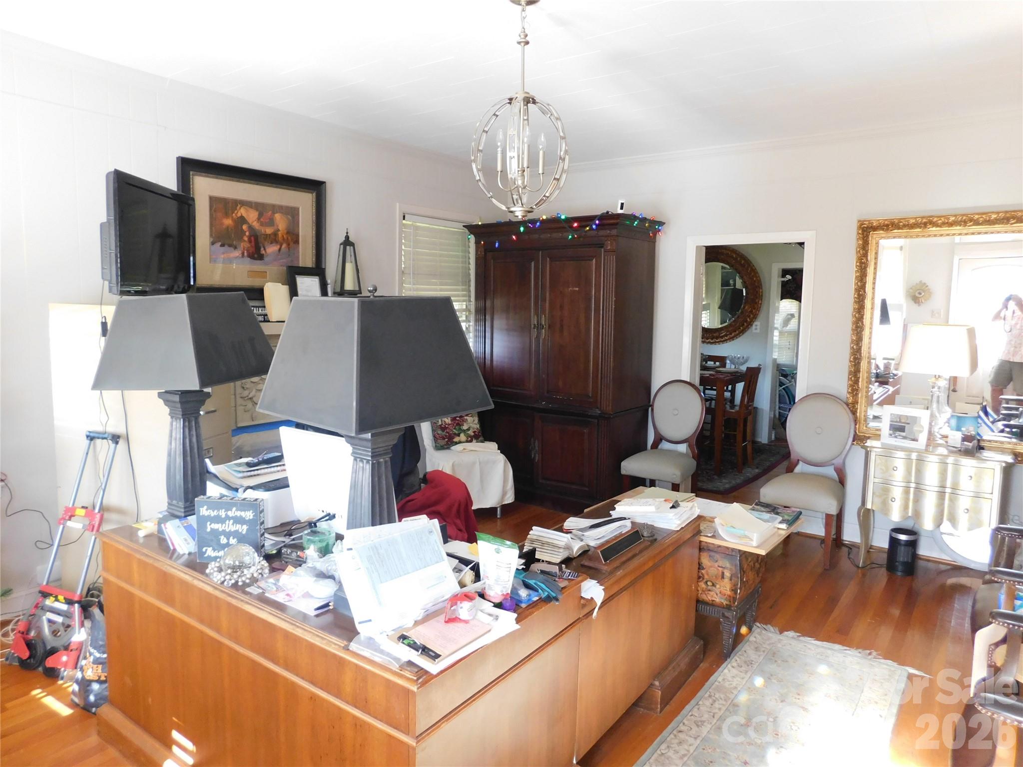 221 S Charlotte Avenue